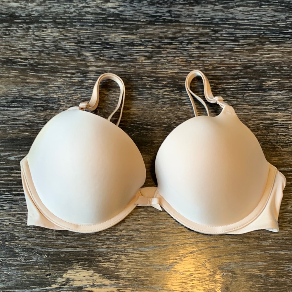 Victoria’s Secret Sexy Tee Push Up Bra 32D
